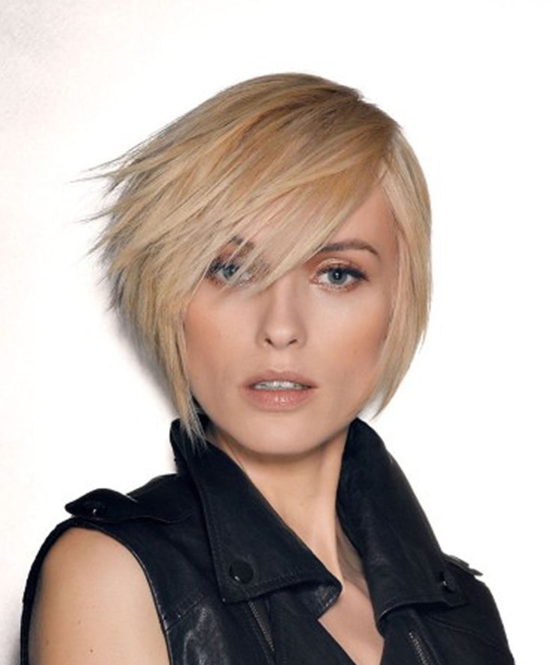 Стрижка Боб-Гарсон на короткие волосы