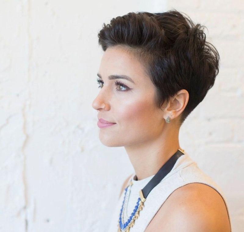 Стрижка ("Pixie", "Undercut")