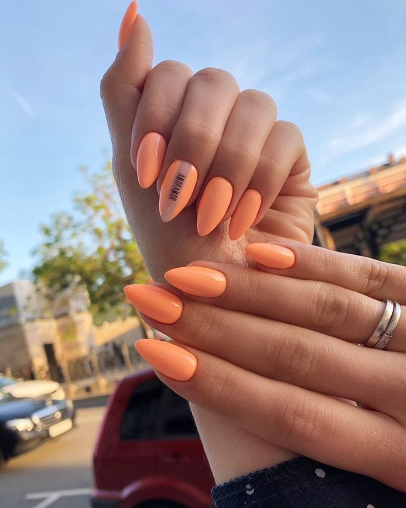 Однотонный маникюр