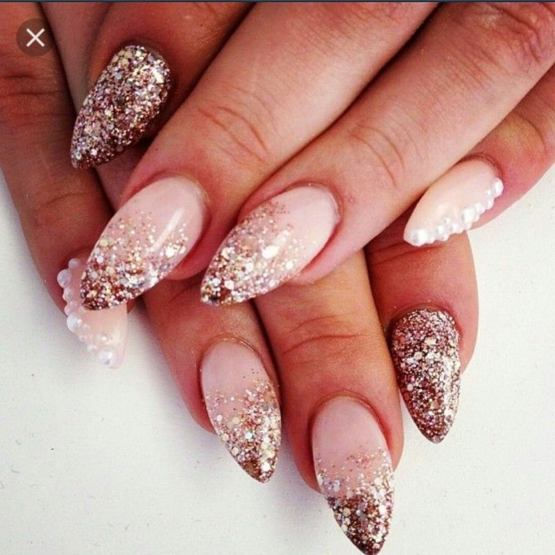 Ногти гамновый год блестящие