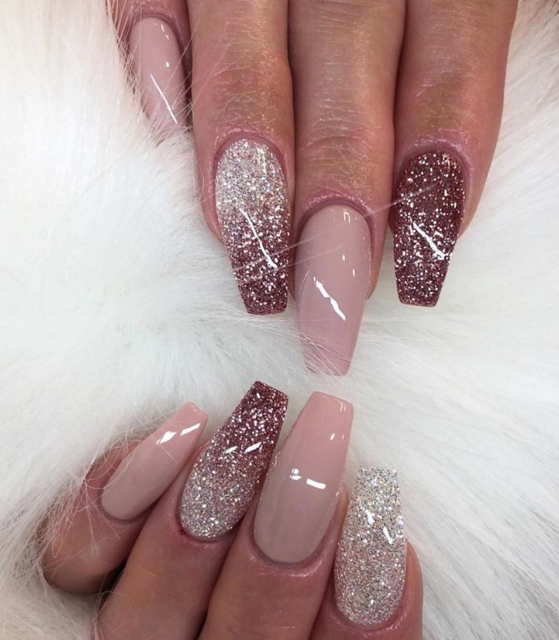 Маникюр с серебром