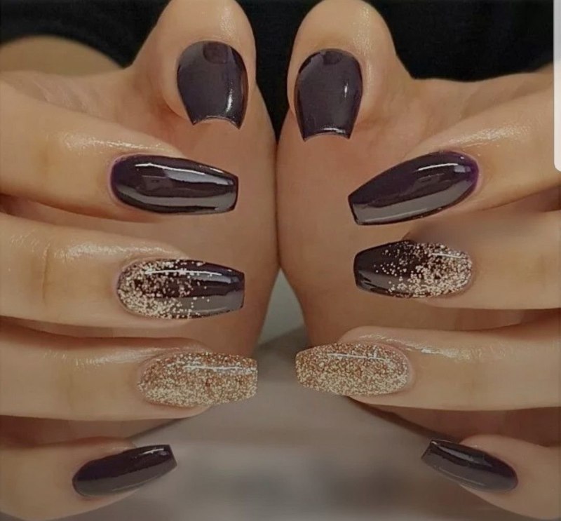 Золотисто коричневый маникюр