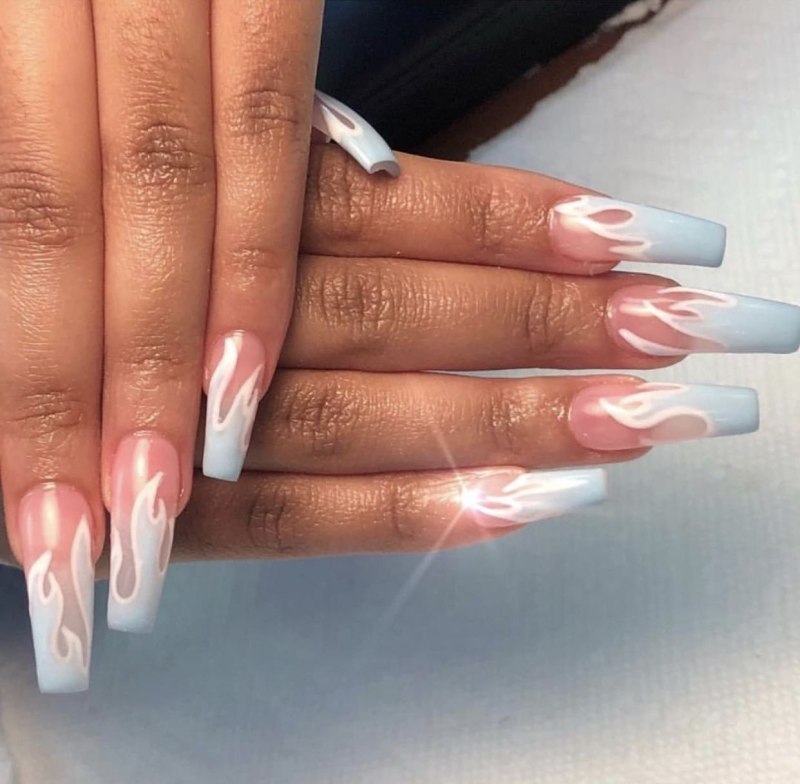 Белый френч на длинные ногти