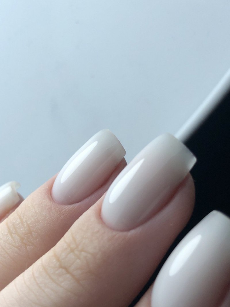 Маникюр молочный камуфляж