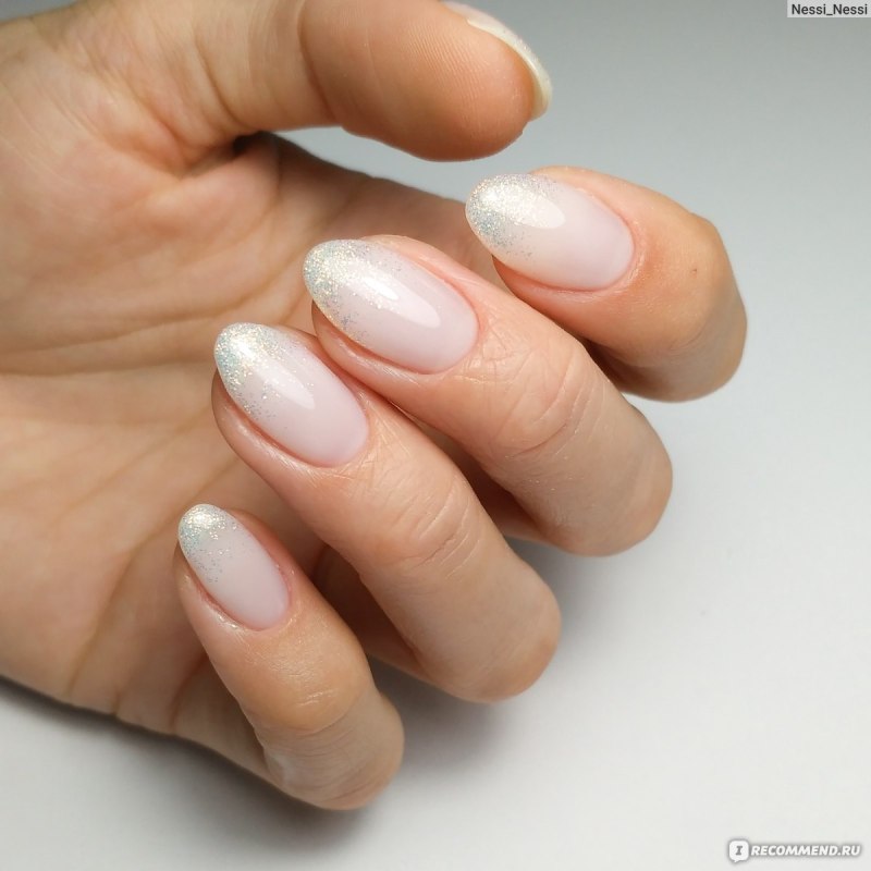 Гель лак молочного цвета