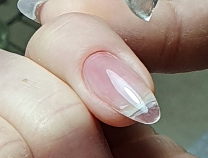 Гель лак молочного цвета