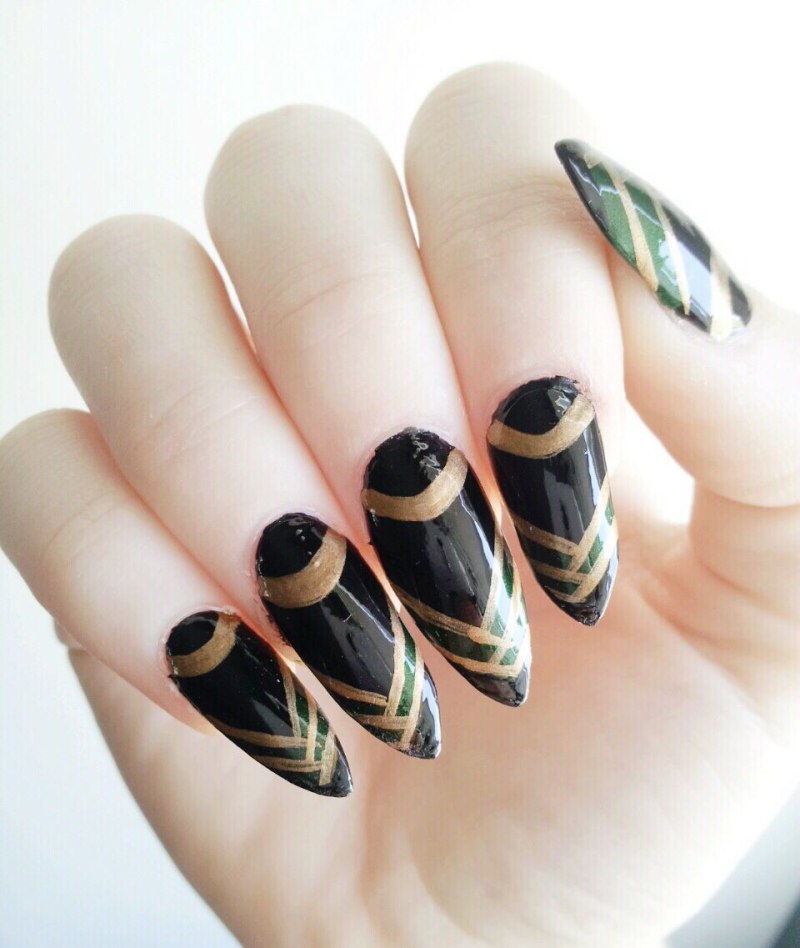 Маникюр человек паук