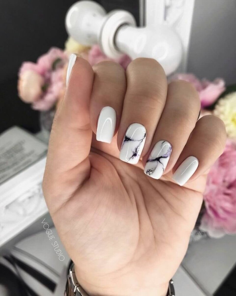 Ногти с разводами