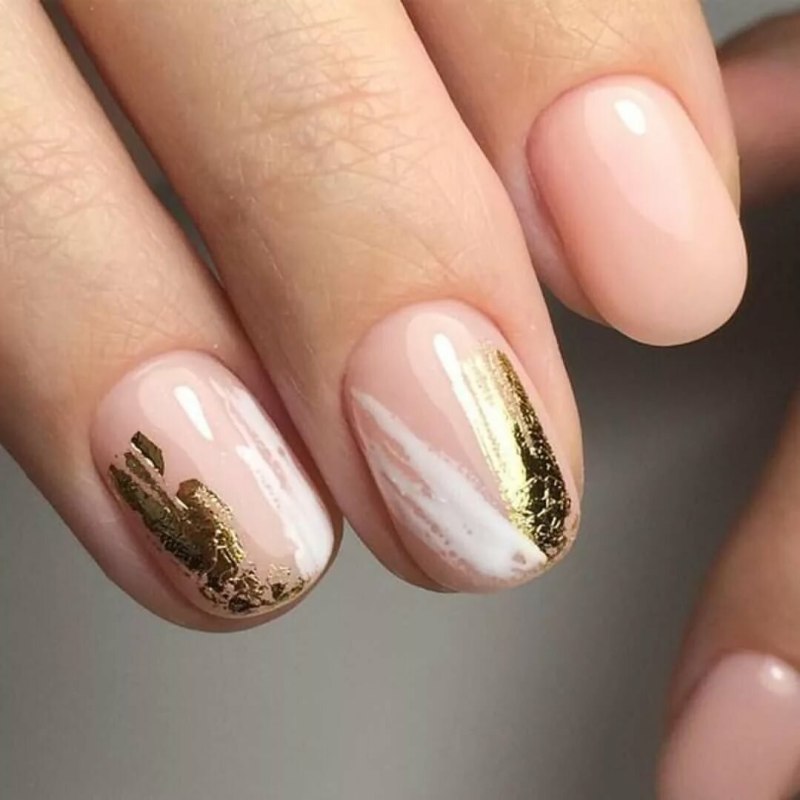 Фольга для ногтей Золотая