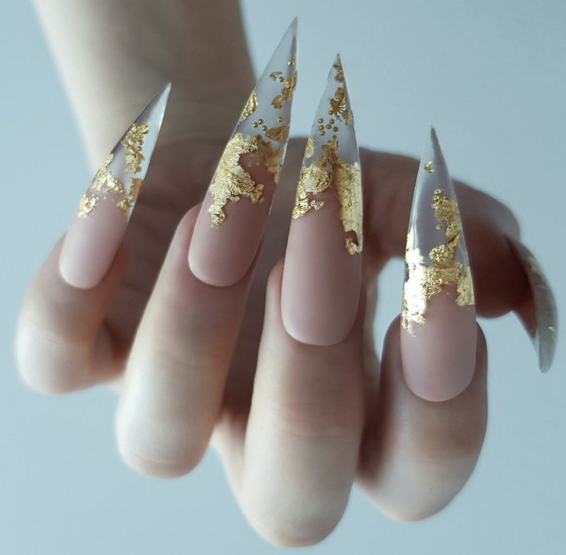 Маникюр с поталью на короткие ногти