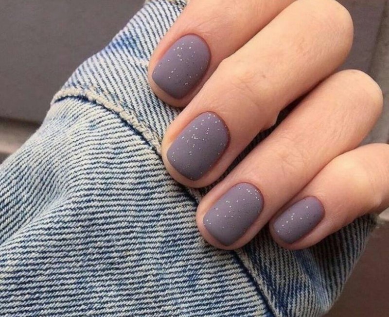 Матовый маникюр