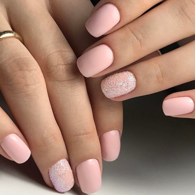 Красный матовый френч 2022