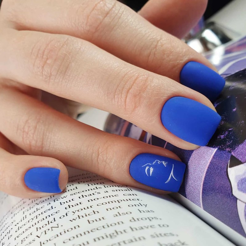 Ногти однотонные матовые