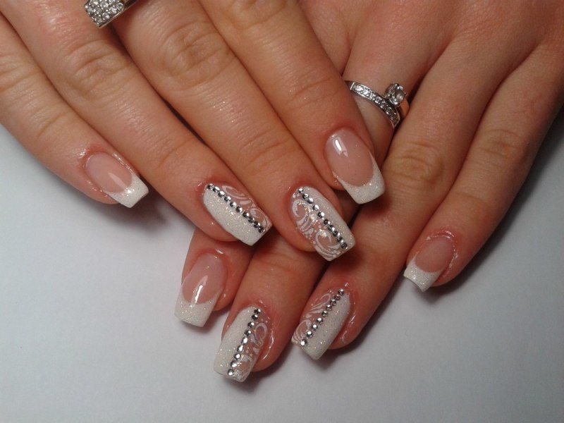 Нарощенные ногти короткие квадратные