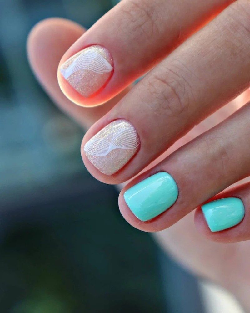 Ногти короткие