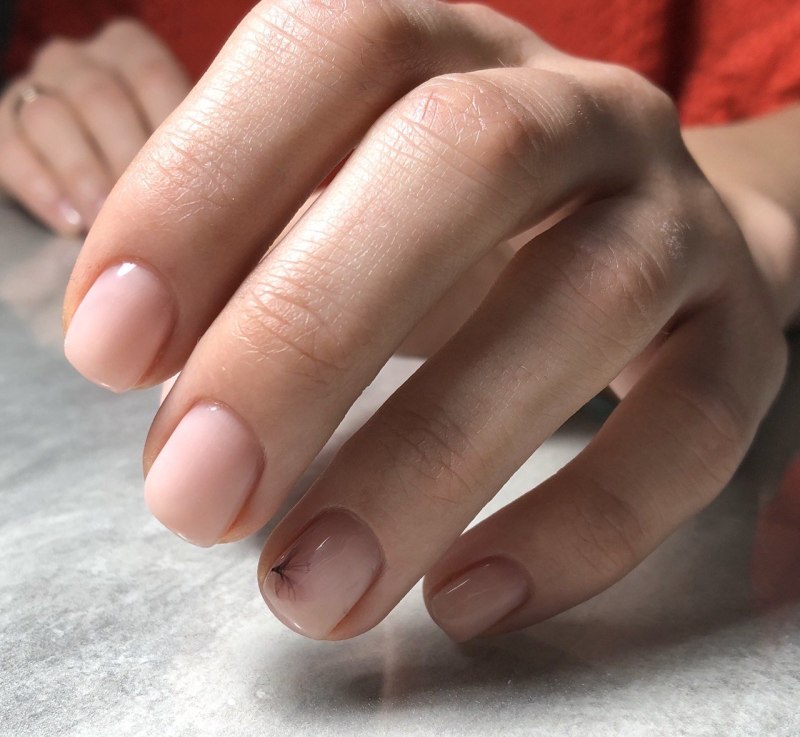 Манекюртнамкоротки ногти