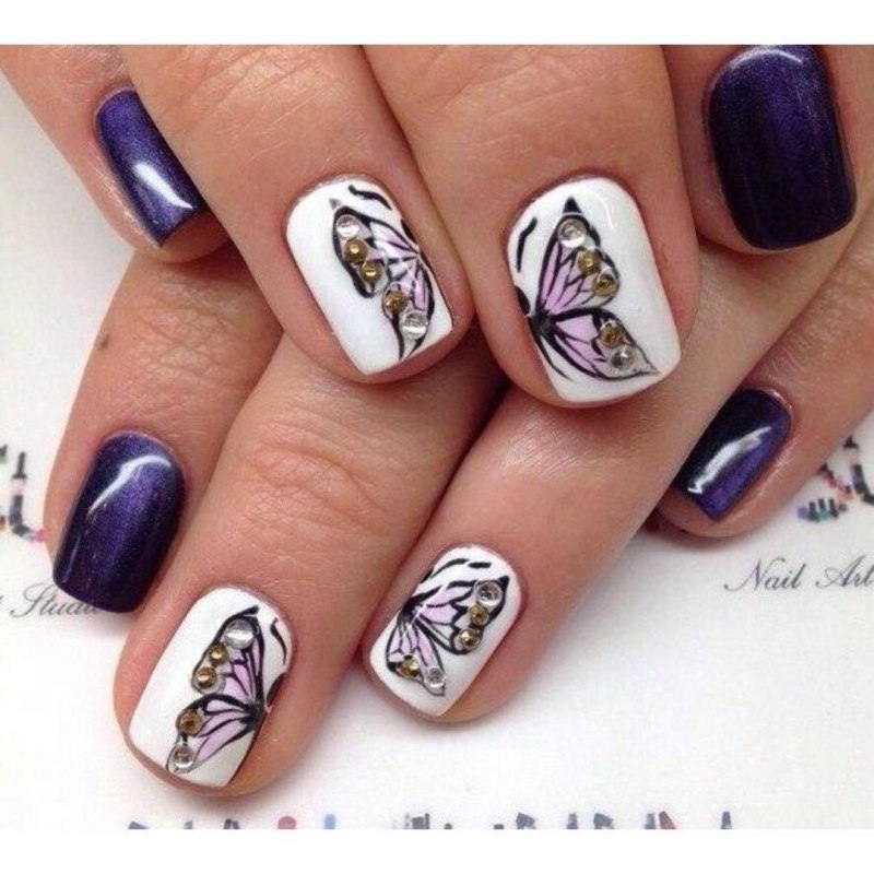 Узоры на ногтях бабочки