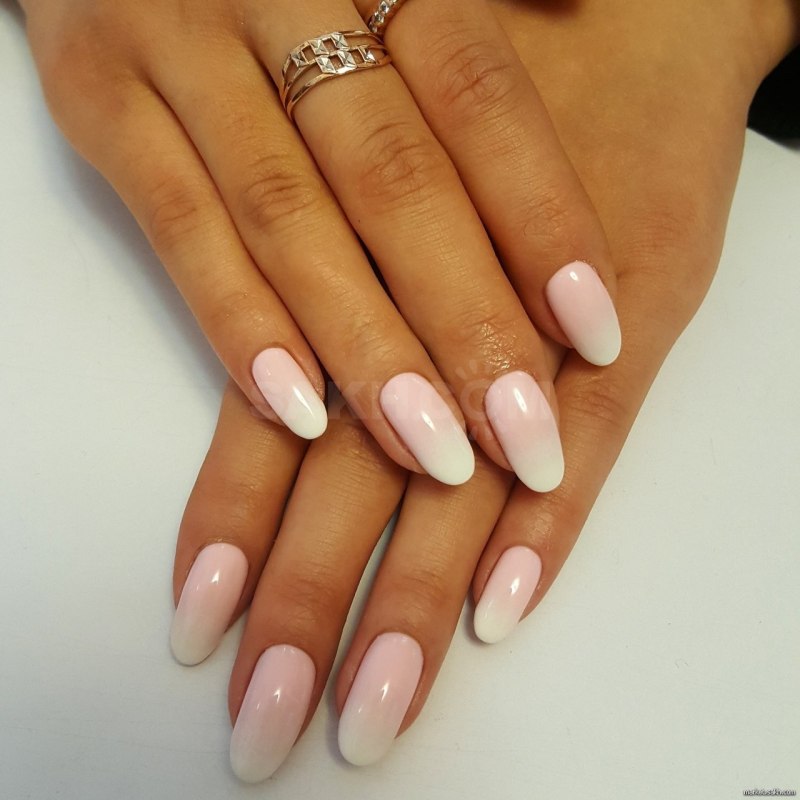 Маникюр однотонное покрытие