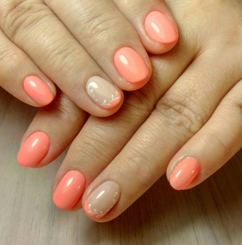 Персиковый гель лак