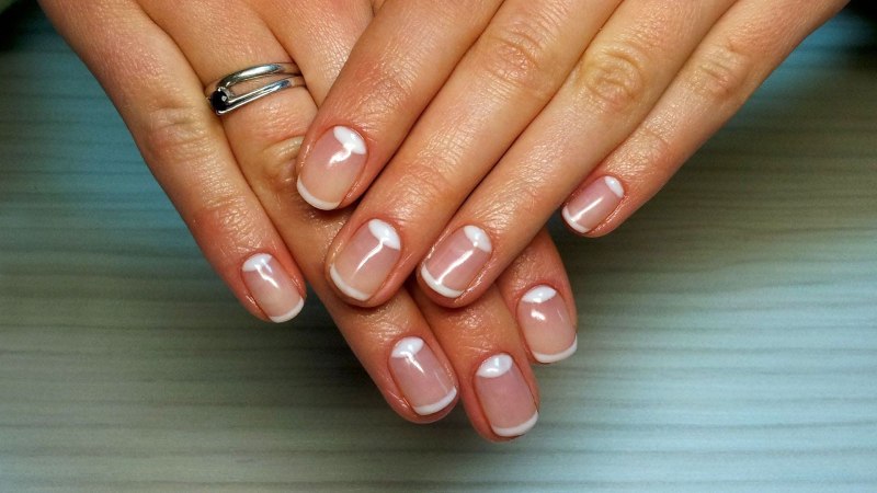 Маникюр с прозрачным гель лаком