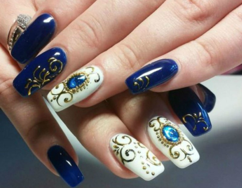 Маникюр кошачий глаз Северное сияние