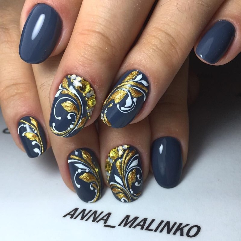 Маникюр кошачий глаз