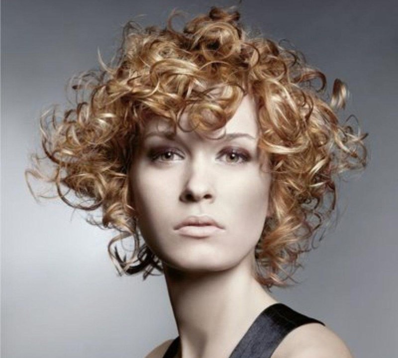 Тейлор Свифт стрижка