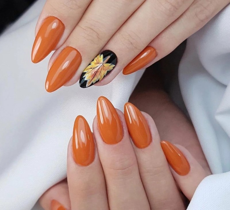 Оранжевый осенний маникюр