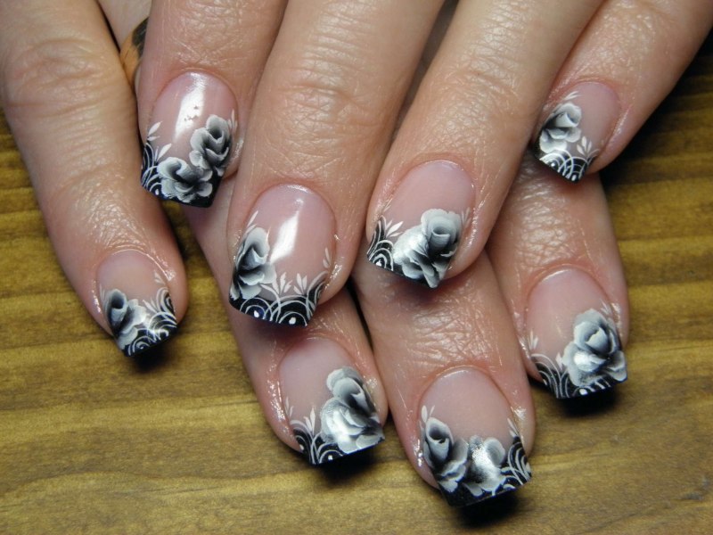 Вензеля на ногтях