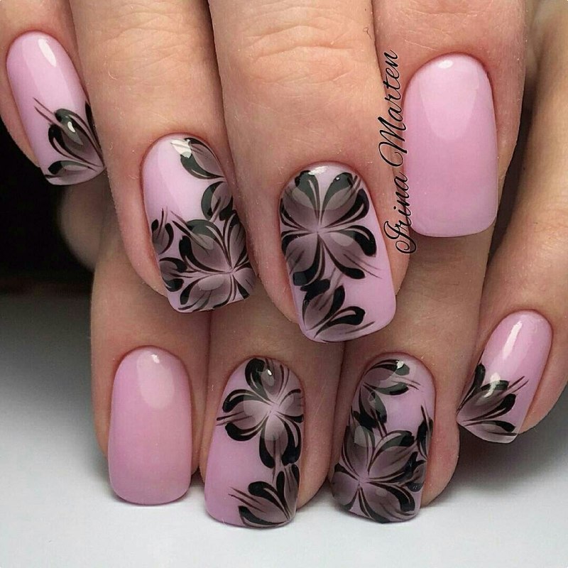 Маникюр с рисунком