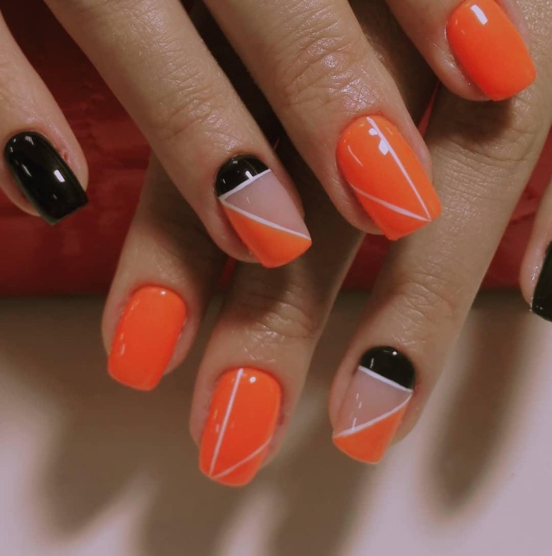 Оранжевый френч миндаль 2021