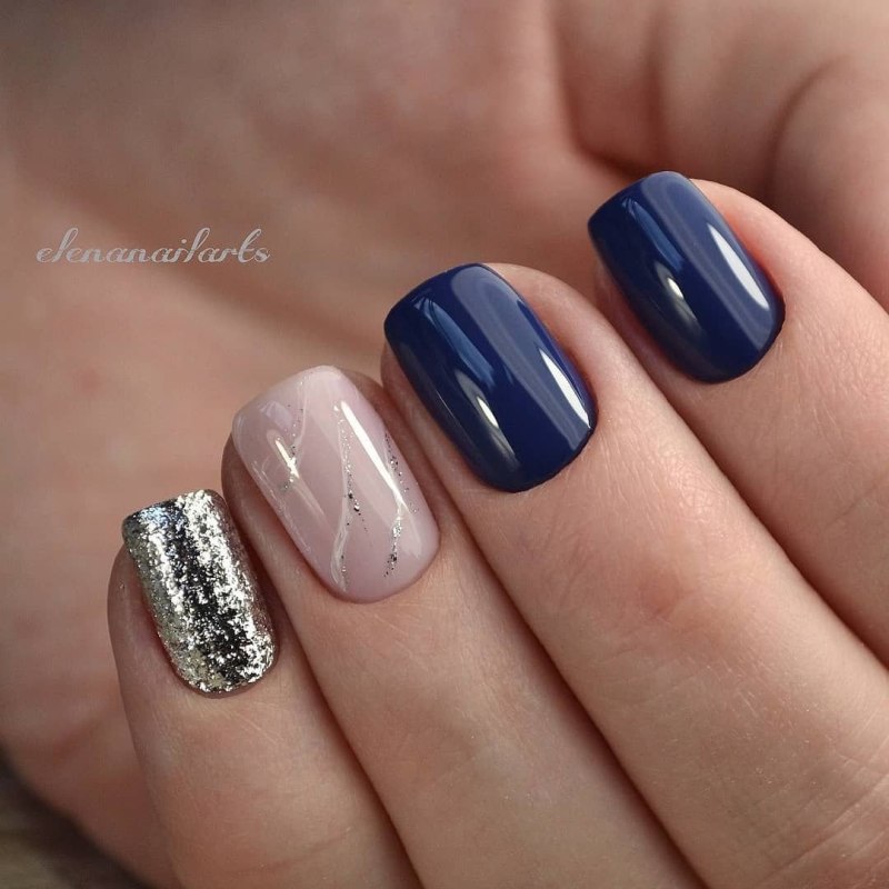 Маникюр синего цвета