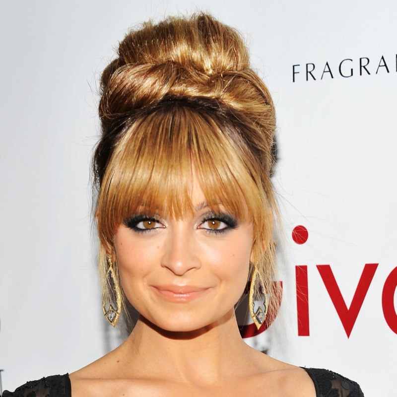 Тейлор Свифт рыжая