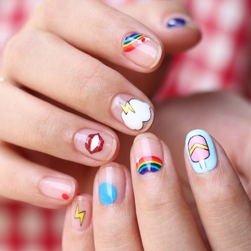 Яркий летний маникюр для подростков