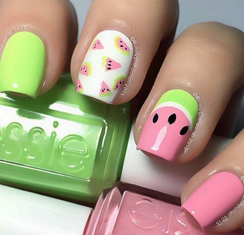 Красивый детский маникюр