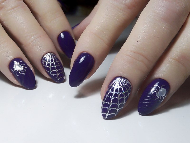 Маникюр на коротких голубой сиреневый