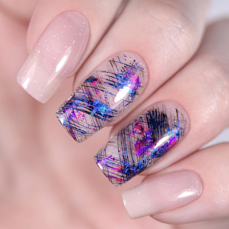 Ногти короткие квадратные фиолетовые