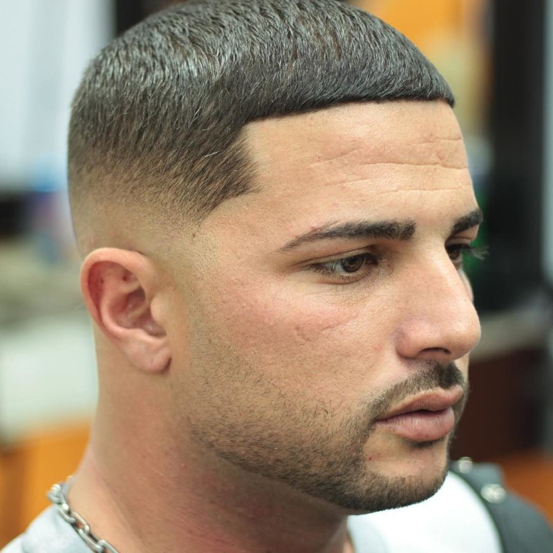 Стрижка Боб-Гарсон на короткие