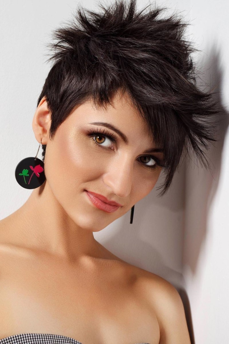 Стрижка Гарсон асимметрия