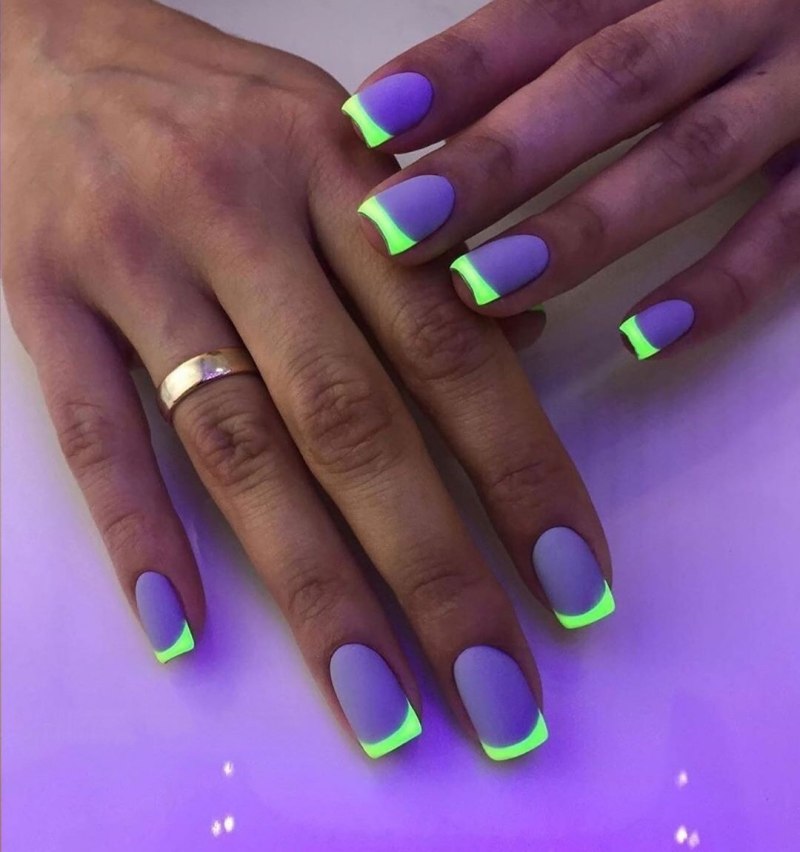 Мерлин Найлз маникюр