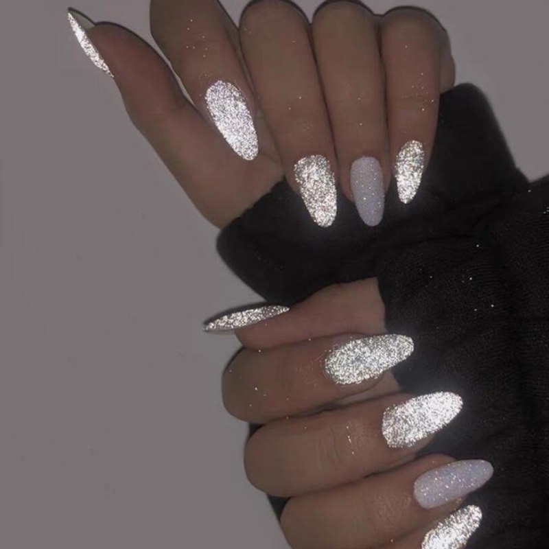 Светоотражающий маник