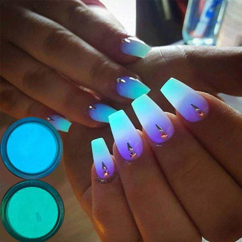 Зеркальный маникюр