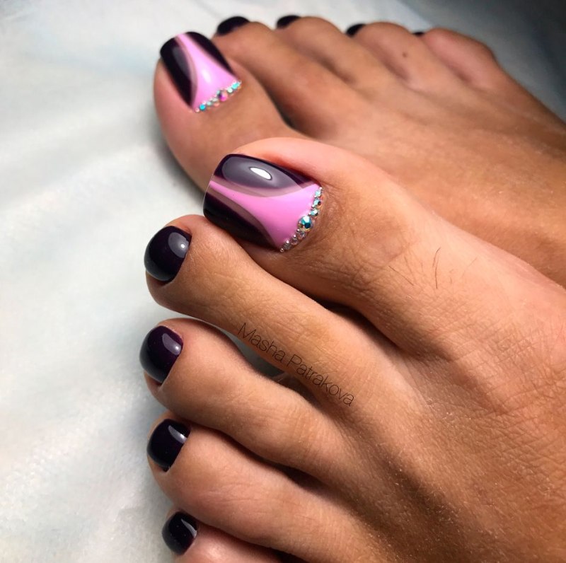 Модный педикюр