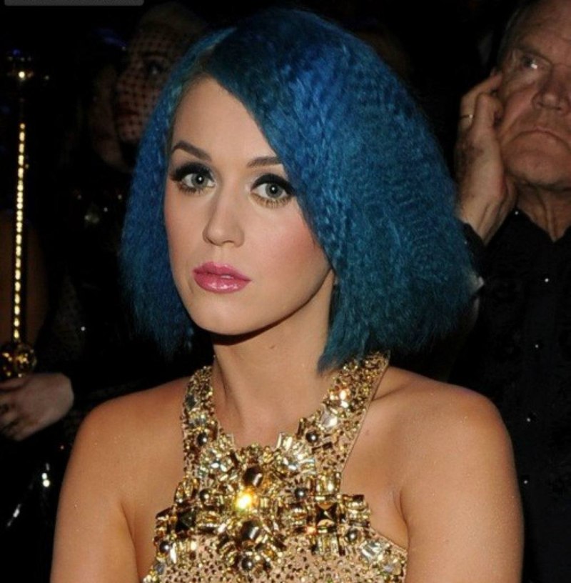 Кэти Перри с синими волосами
