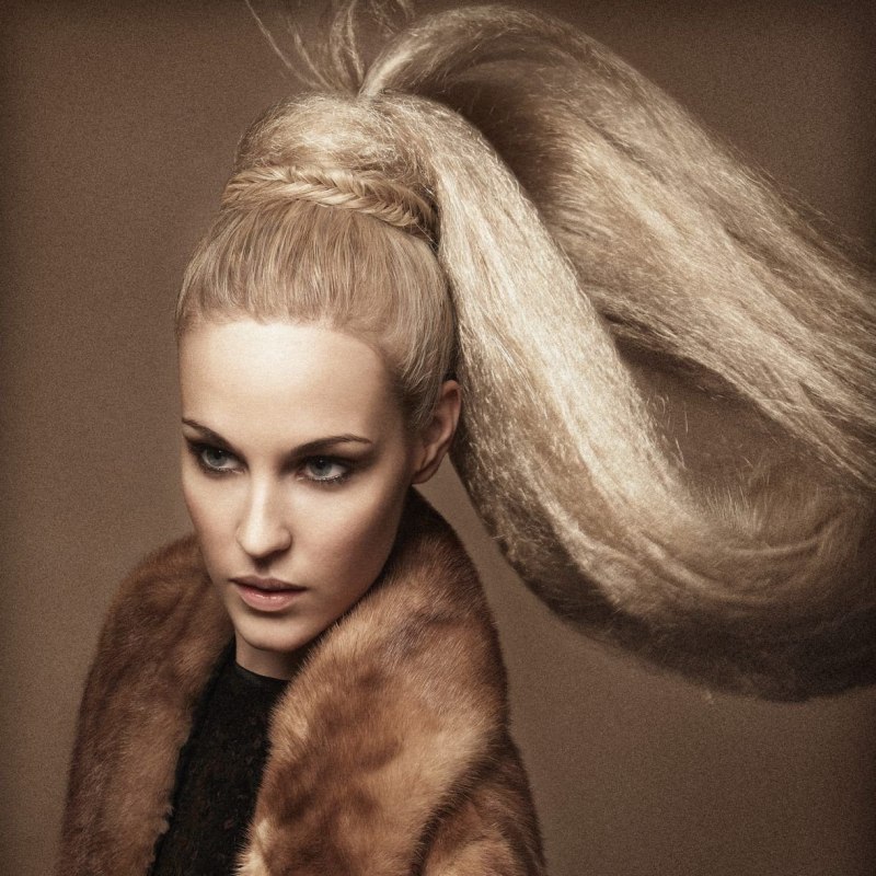 Золотистый блонд каре