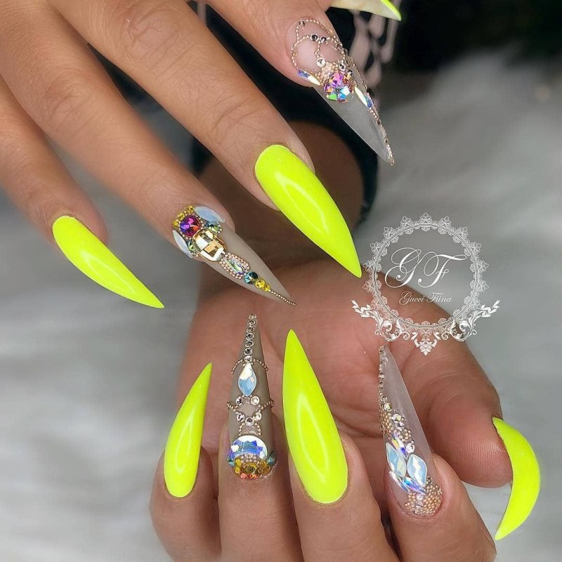 Дизайн ногтей острые яркие