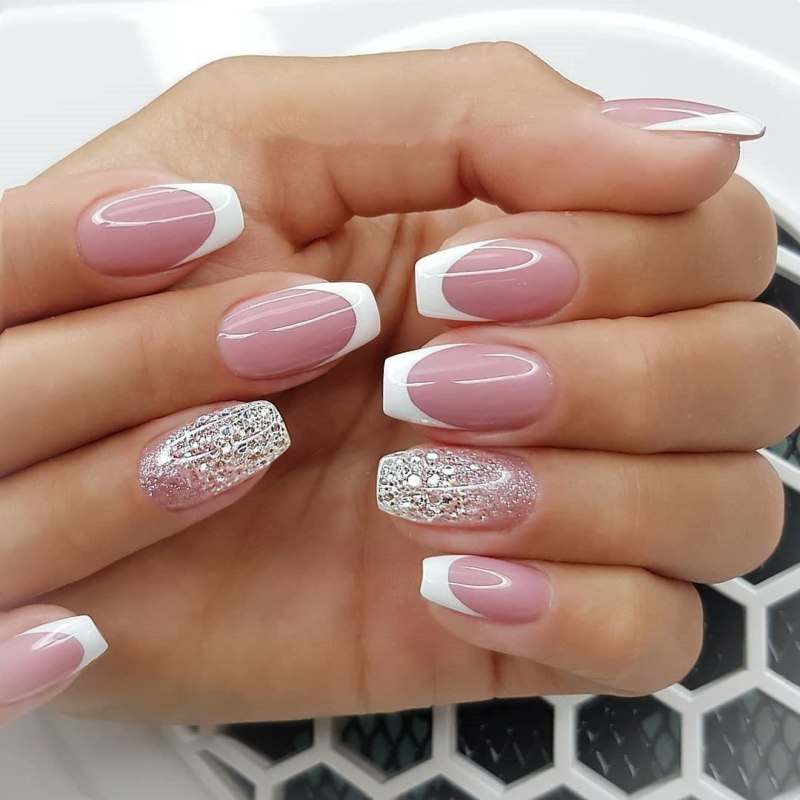 Французский маникюр