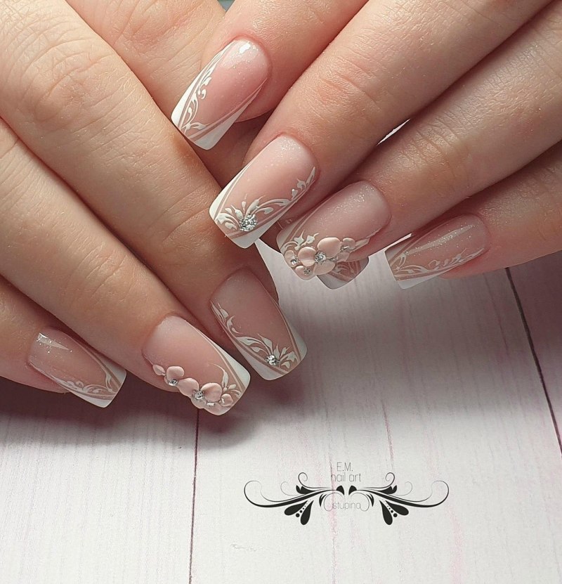 Френч маникюр