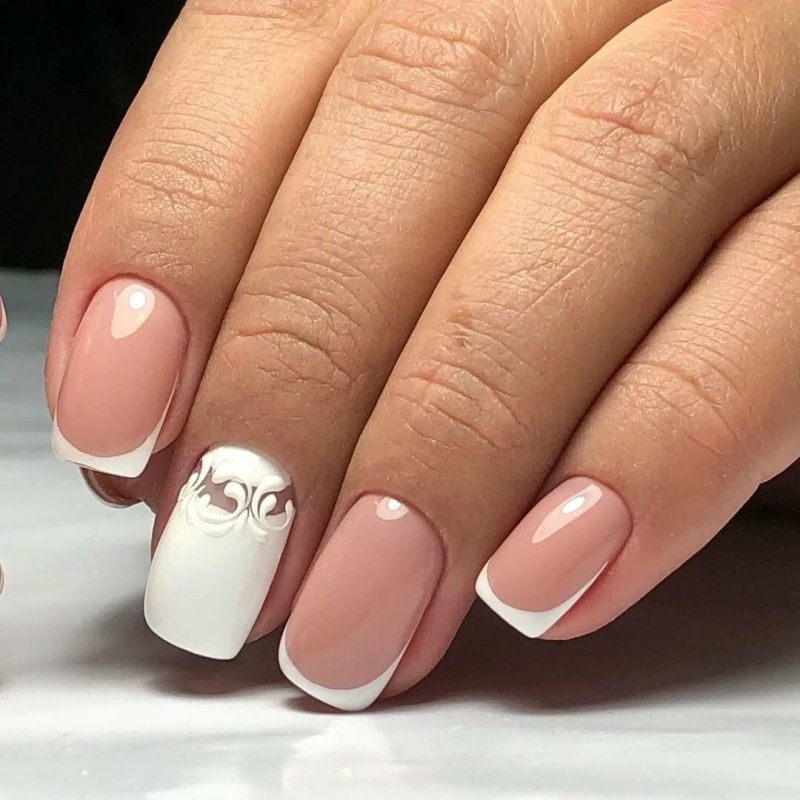 Французский маникюр