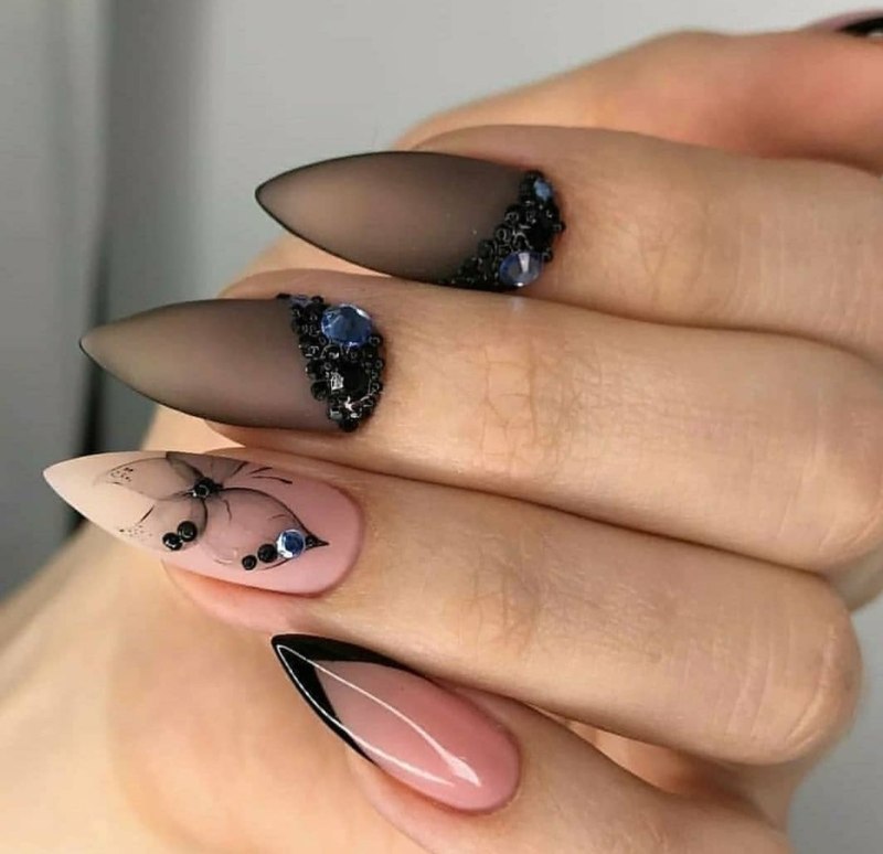 Маникюр на лвальные ноги